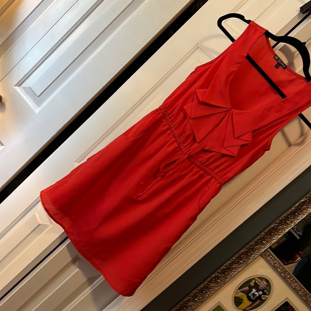 Size M. No pets no smoking.